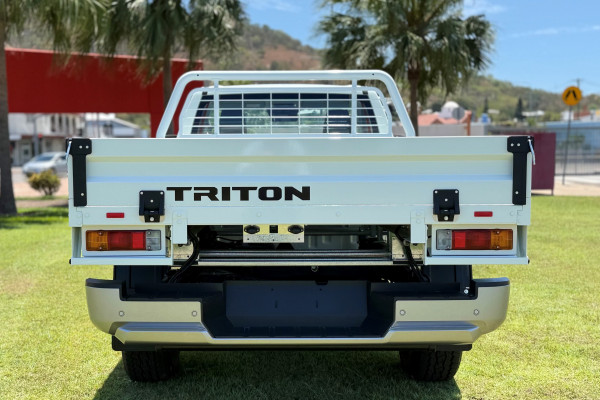 2026 Mitsubishi Triton MV  GLX Cab Chassis Image 6
