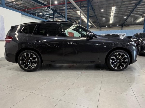 2025 BMW X3 G45 40d xDrive SUV image 10