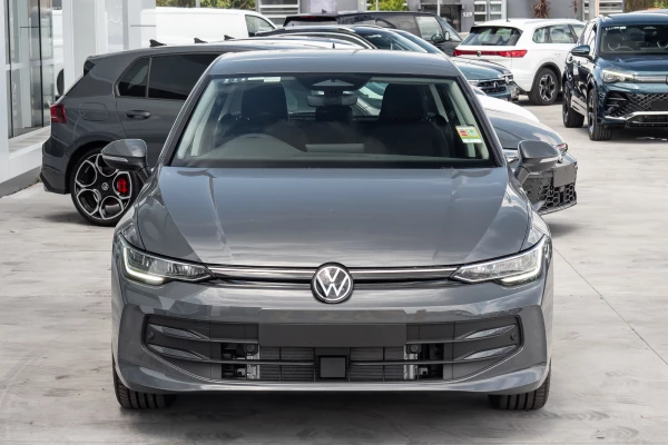 2026 Volkswagen Golf 8.5 110TSI Life Hatch Image 4