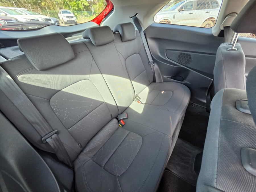 2013 Kia Rio UB S Hatch Image 25