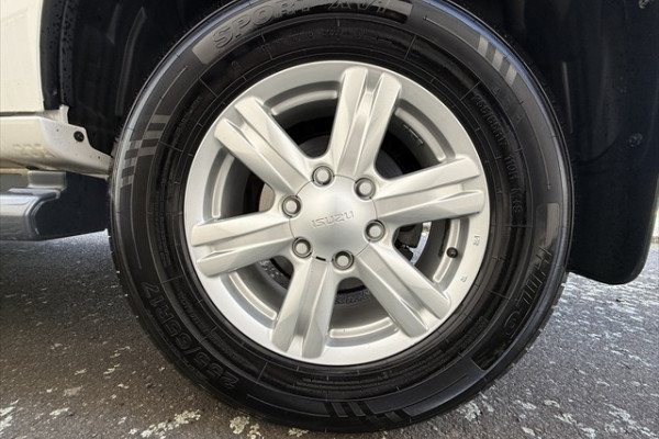 2016 MY15.5 Isuzu MU-X LS-T SUV Image 17