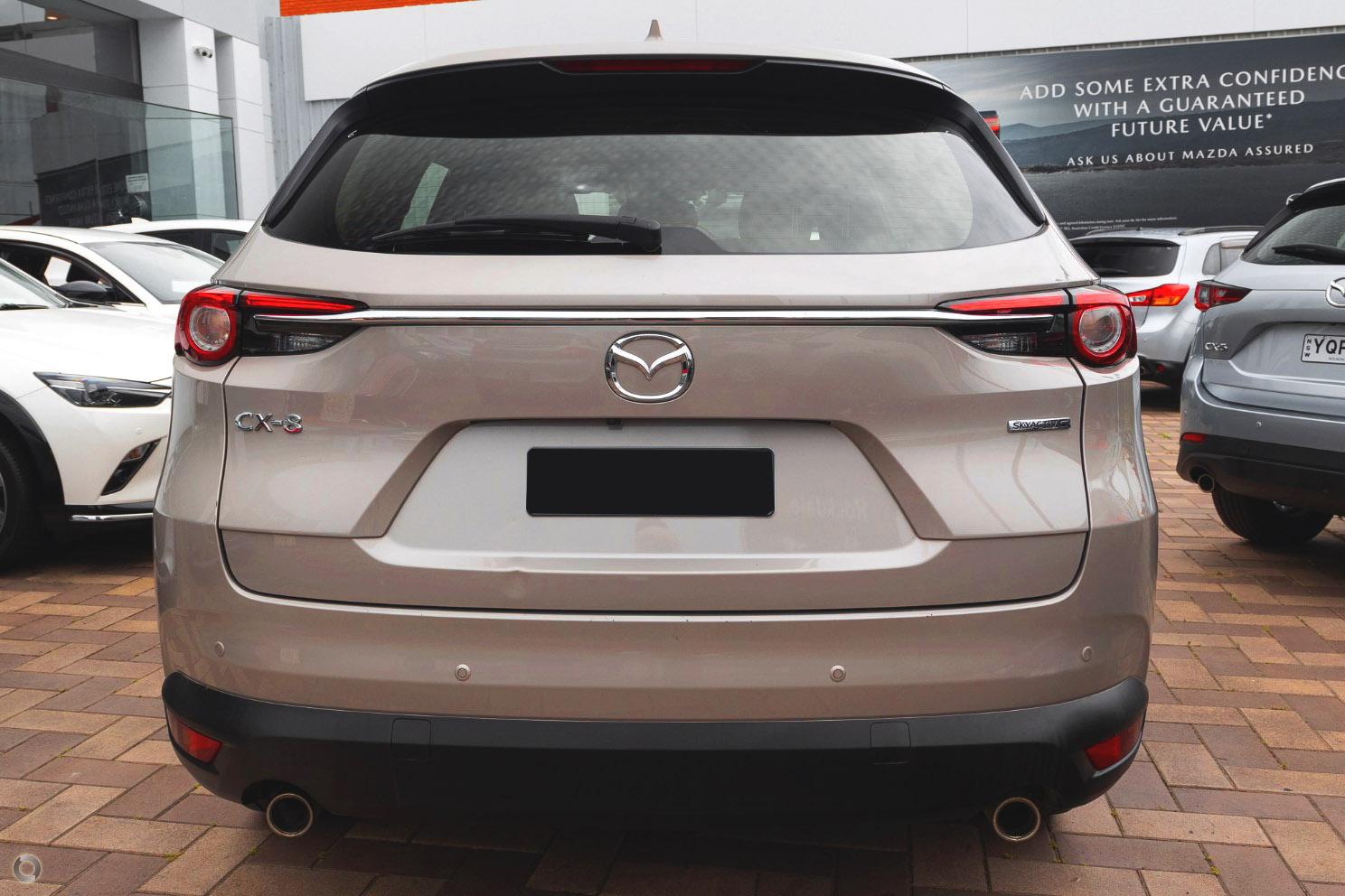 2025 Mazda CX-80 KL G40e Touring SUV Image 4
