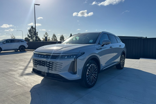 2026 MY25 Jaecoo Omoda 9 Wagon Image 2