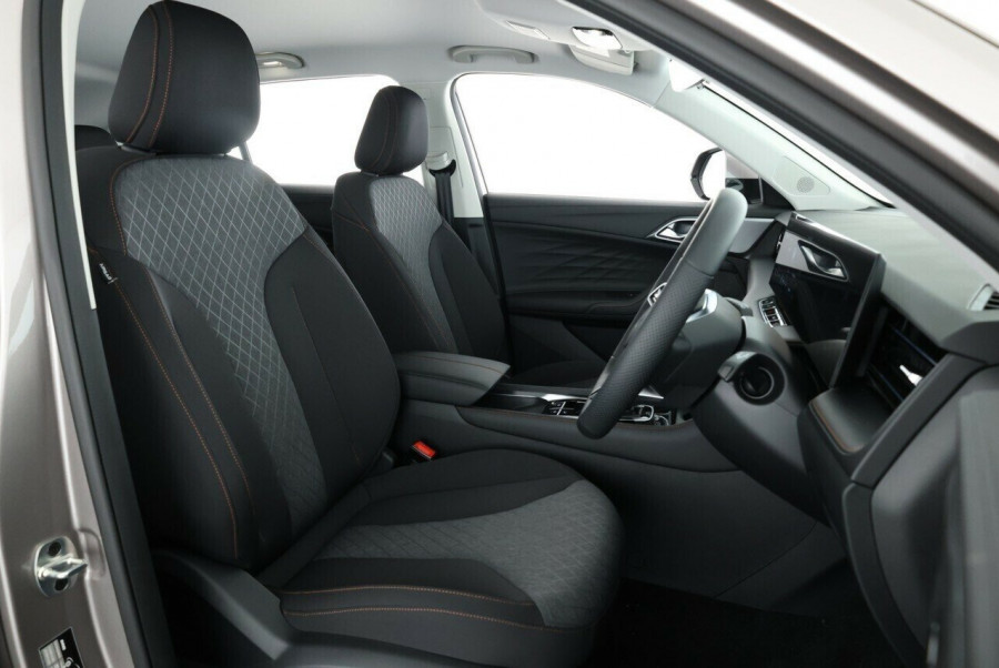 2025 MG HS AS33 Vibe SUV Image 11