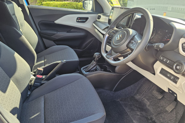2025 Suzuki Swift UZ Hybrid Plus Hatch Image 21