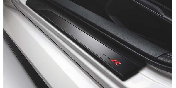 <img src="ILLUMINATED DOOR SILL GARNISH SET