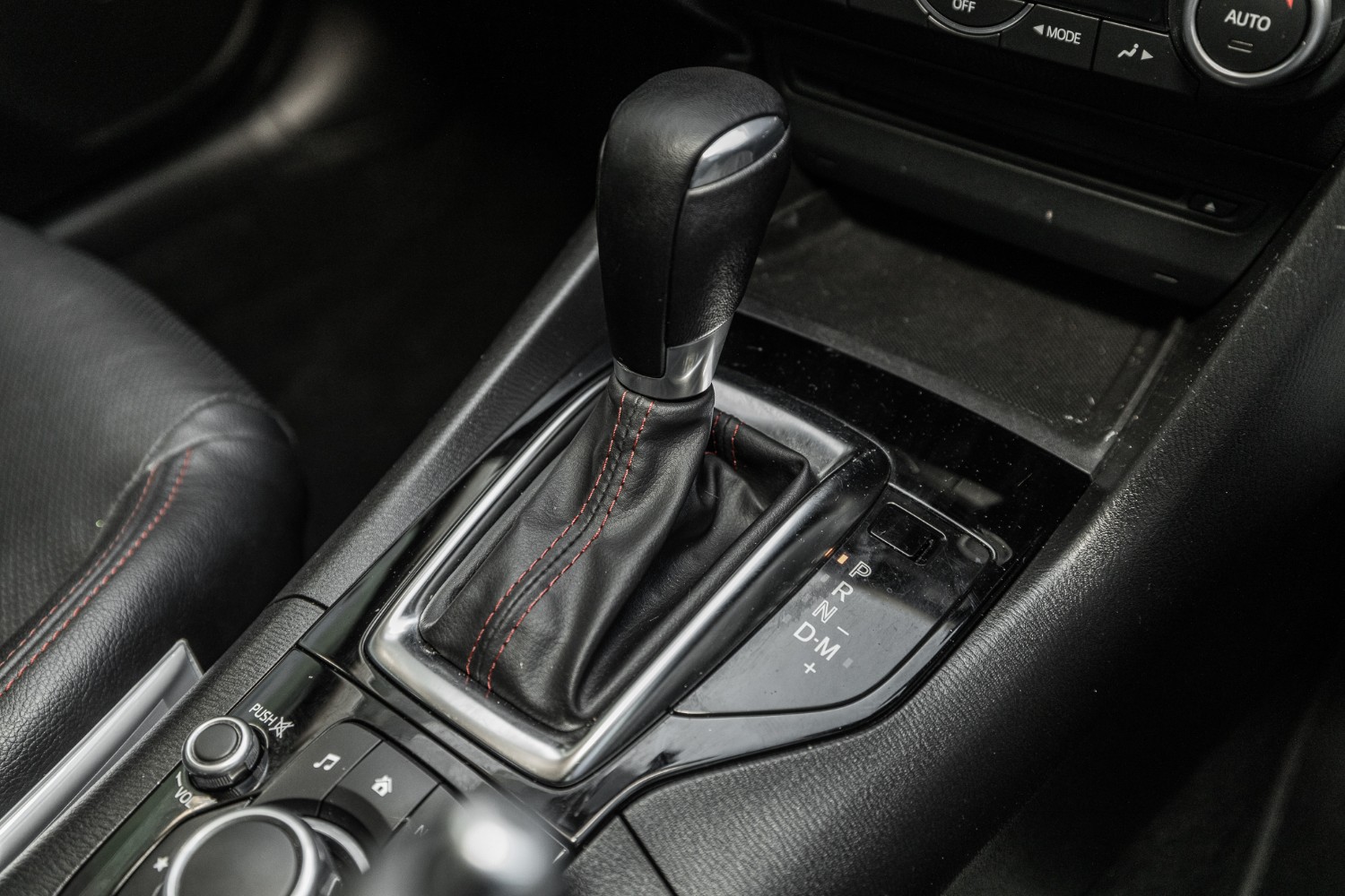2014 MY15 Mazda 3 Hatch Image 15