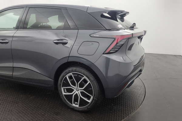 2024 MG MG4 MEH32 Essence 64 Hatch Image 5