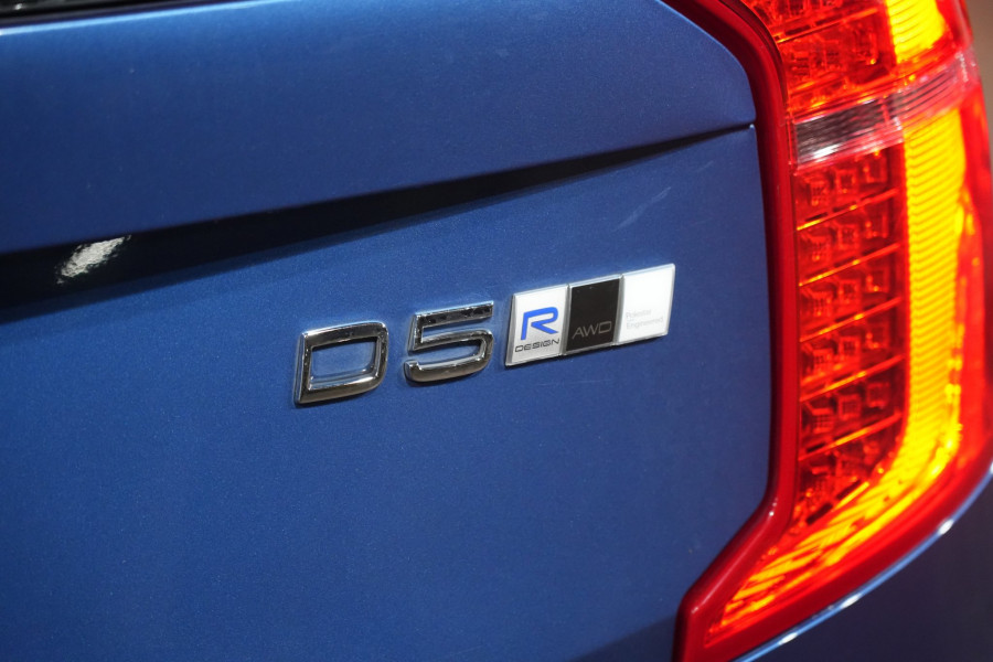 2019 Volvo XC90 L Series D5 R-Design SUV