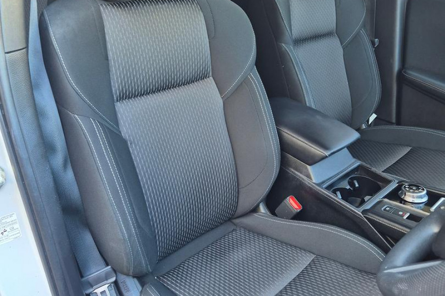 2021 MY22 Mitsubishi Outlander ZM ES SUV Image 13