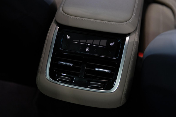 2026 Volvo XC90 L Series Ultra B5 Dark SUV Image 25
