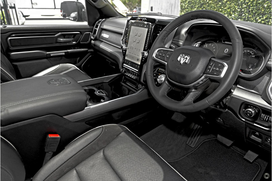 2024 Ram 1500 DT Laramie Ute Image 15