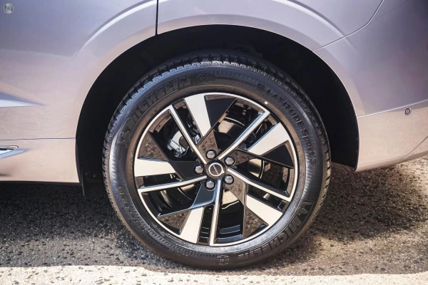 2025 MY26 Volvo XC60 UZ Plus B5 Bright SUV Image 12