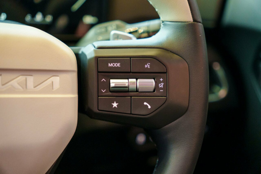 2025 Kia K4 CL4m GT-Line Sedan Image 9