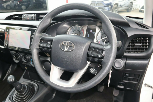 2020 Toyota HiLux TGN121R WorkMate Cab Chassis Image 6