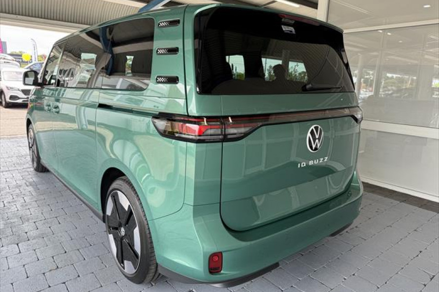 2024 MY25 Volkswagen ID. Buzz EB Pro BEV560 People Mover Image 8