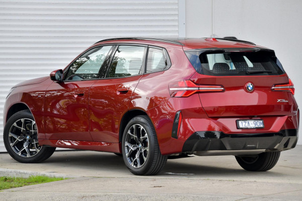 2025 BMW X3 G45 20 xDrive SUV image 2