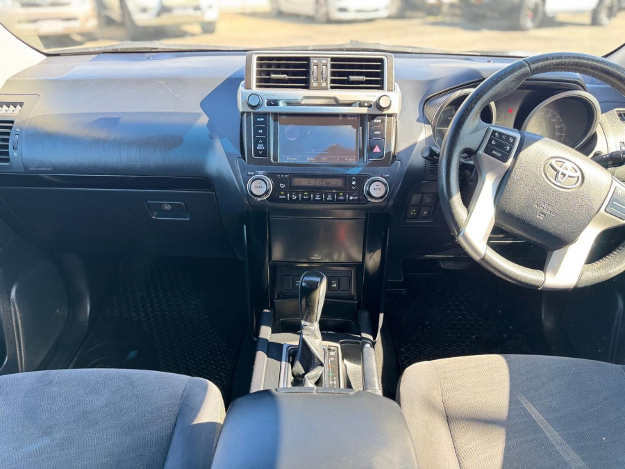 2015 MY14 Toyota LandCruiser Prado GDJ150R GXL SUV Image 16
