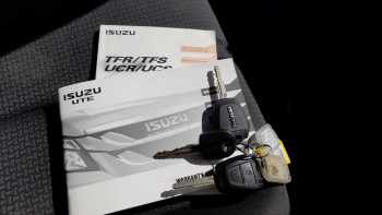 2016 MY15.5 Isuzu Ute D-MAX Turbo SX Ute image 19