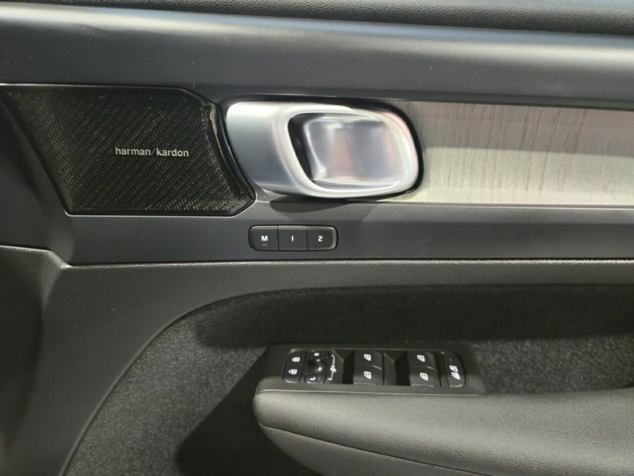 2022 Volvo XC40 XZ T4 Inscription SUV Image 23