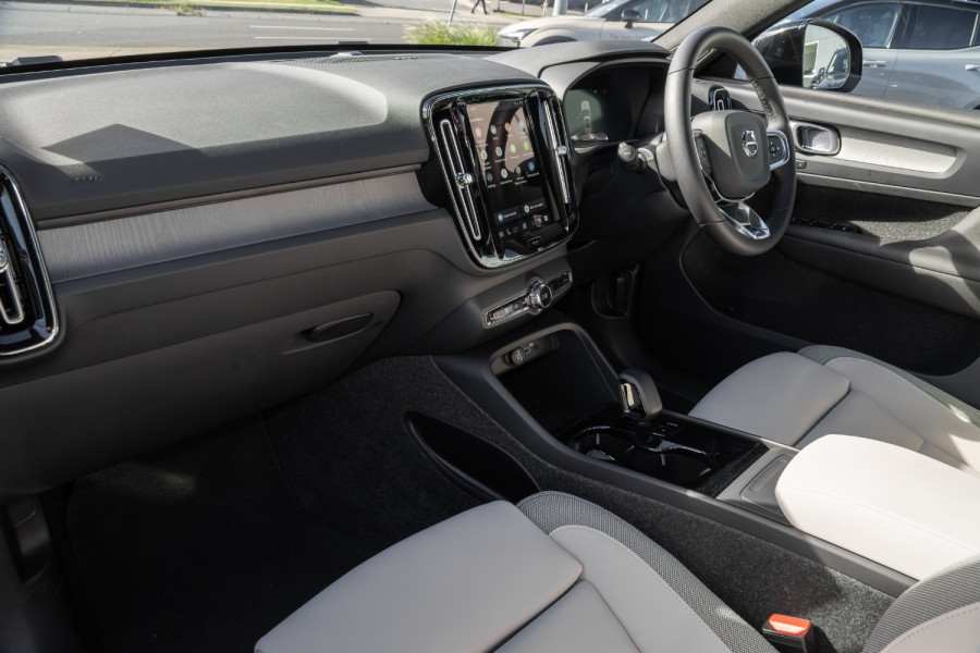 2026 MY25 Volvo EX40  Ultra Single Motor Extended Range SUV Image 16