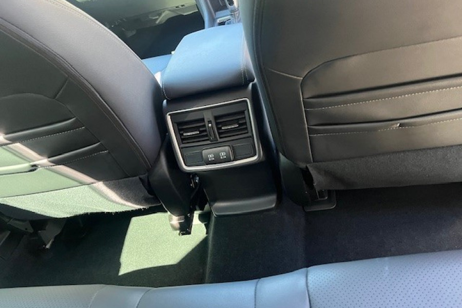 2022 Subaru Forester S5 Hybrid S SUV Image 37