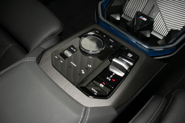 2025 BMW X3 G45 40d xDrive SUV image 14