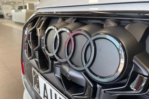 2026 MY25 Audi Q5 GU e-hybrid 270kW Hatch Image 8
