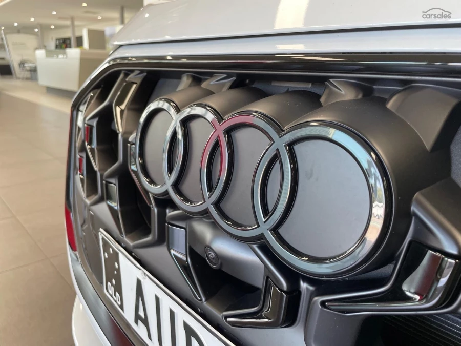 2026 MY25 Audi Q5 GU e-hybrid 270kW Hatch Image 8