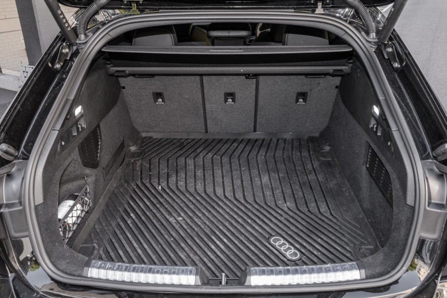 2025 Audi A5 B10  TFSI 200kW S line Wagon
