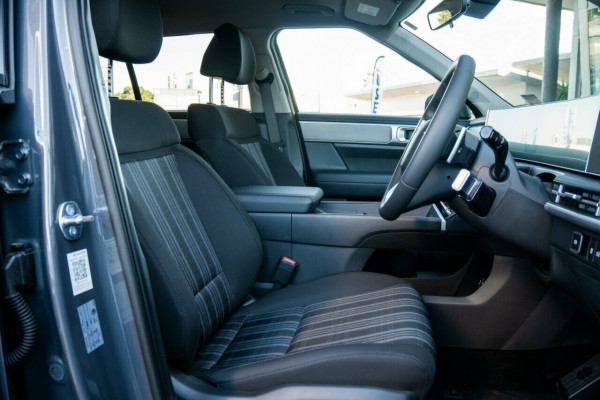 2025 Hyundai Santa Fe MX5.V1 Hybrid SUV Image 18