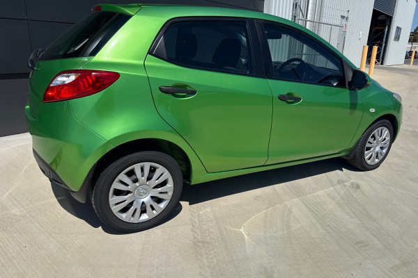 2010 Mazda 2 DE Series 1 Neo Hatch Image 4