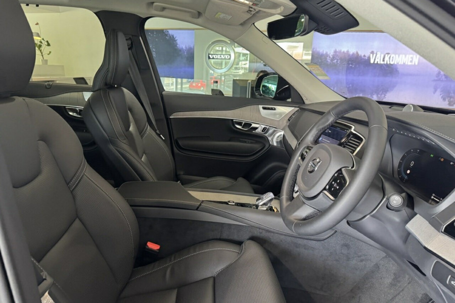2024 MY25 Volvo XC90 L Series Ultra T8 Plug-In Hybrid SUV Image 12
