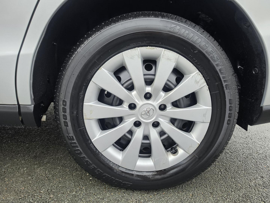 2016 Toyota Tarago ACR50R GLi People Mover Image 11