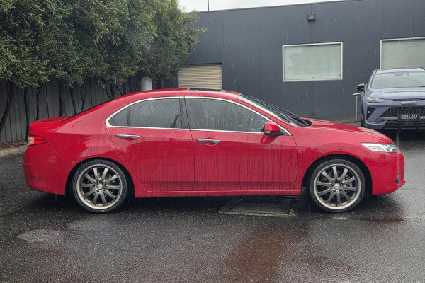 2012 Honda Accord Euro 8th Gen Luxury Sedan Image 3