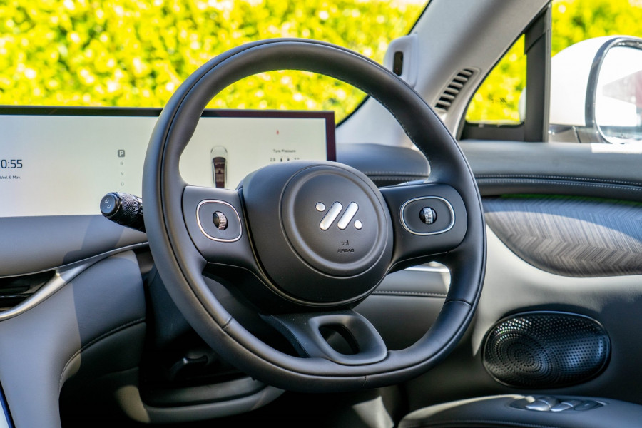2026 MG IM6 100 RWD EV SUV Image 17