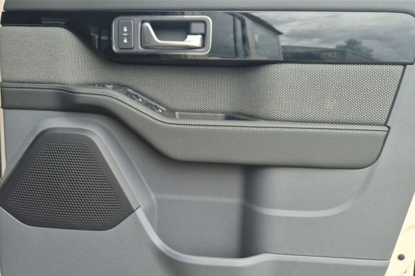 2024 INEOS Grenadier Station Wagon Trialmaster Edition Wagon Image 5