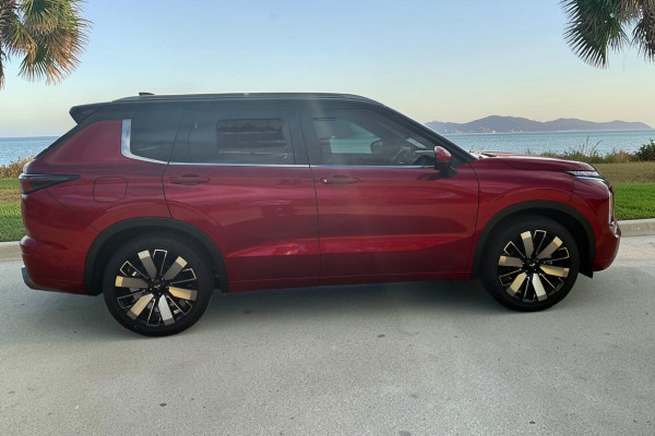 2026 Mitsubishi Outlander ZM Exceed Tourer SUV Image 7