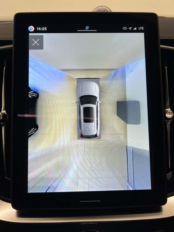 2025 MY26 Volvo XC90 L Series Ultra T8 Plug-in Hybrid Dark SUV image 12