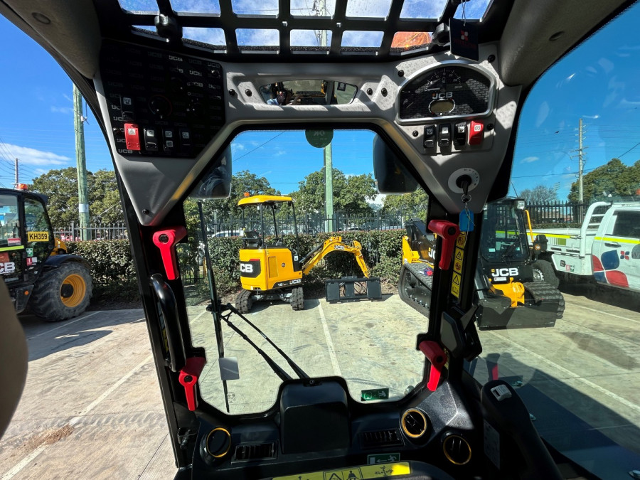 2026 JCB WHL SKID STEER LDR Wheeled Skidsteer Loader Image 9