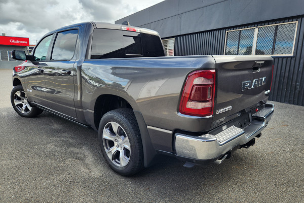 2023 Ram 1500 DT Laramie Ute Image 5