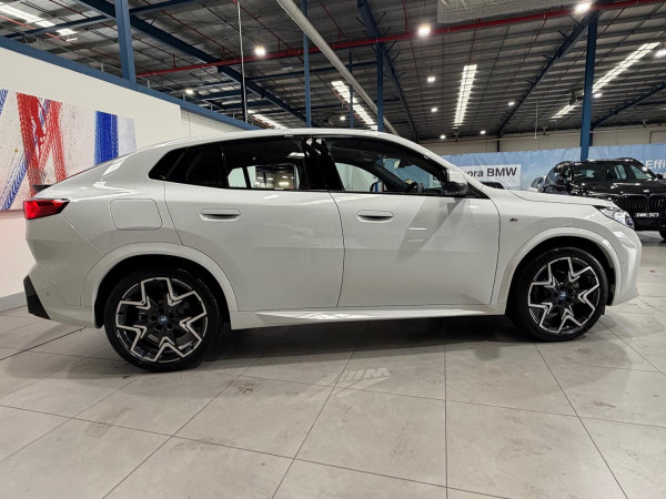2024 BMW iX2 U10 eDrive20 M Sport SUV image 10