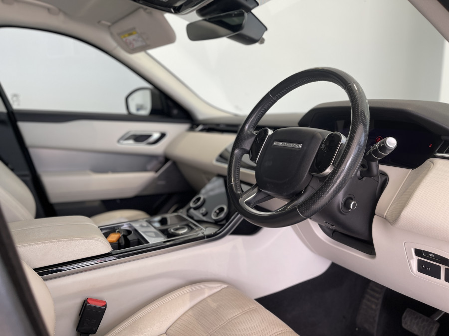 2017 MY18 Land Rover Range Rover Velar L560 D300 SE SUV Image 15