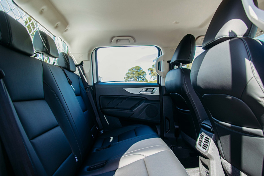 2025 MY24 GWM Ute NPW Cannon Premium CC Cab Chassis Image 24