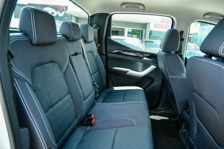 2025 MY23 LDV T60 SK8C Max PRO Ute Image 8