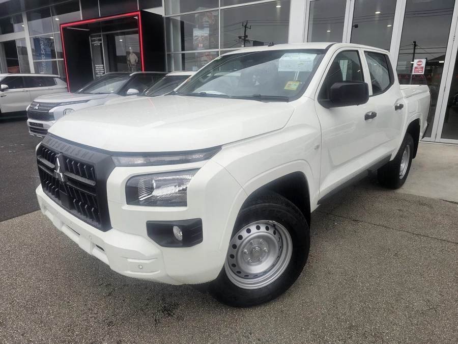 2026 Mitsubishi Triton MV GLX Ute Image 1