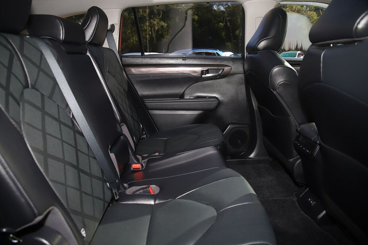 2023 Toyota Kluger AXUH78R Grande Wagon Image 8