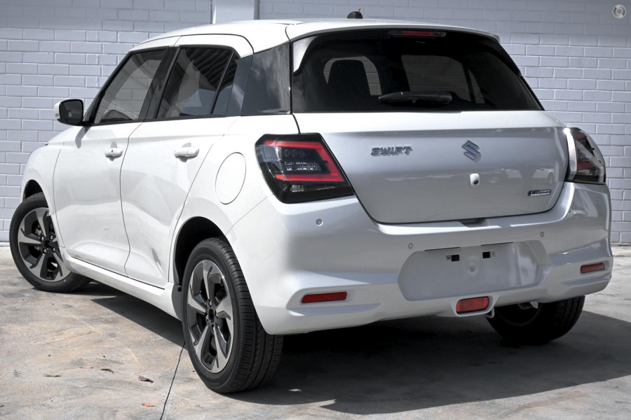 2026 Suzuki Swift UZ Hybrid GLX Hatch Image 4