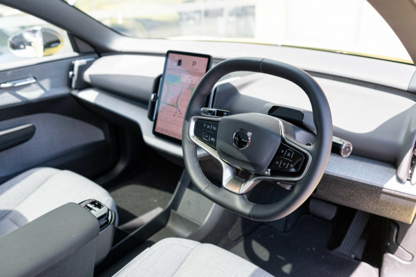 2025 Volvo EX30  Twin Motor Performance Ultra SUV Image 15