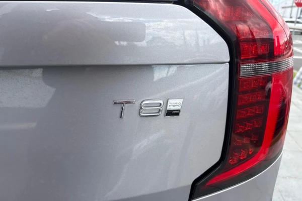 2025 Volvo XC90 L Series Ultra T8 Plug-In Hybrid SUV Image 7